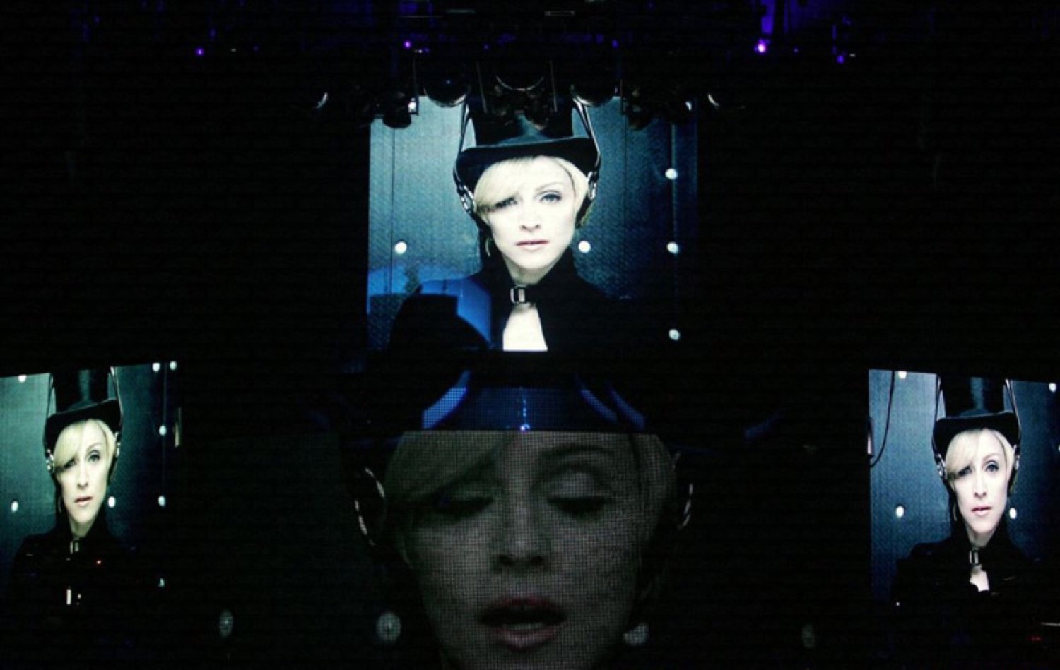 20060828_madonna_confessionstour_77.jpg