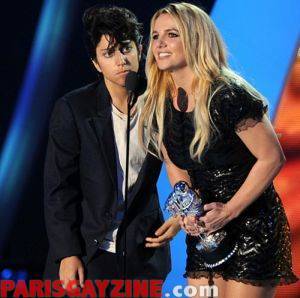 Lady Gaga & Britney Spears MTV VMA 2011