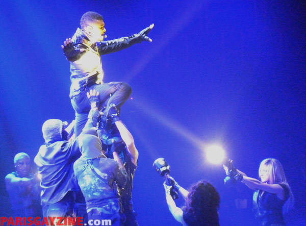Usher à Bercy (Paris - 2011)