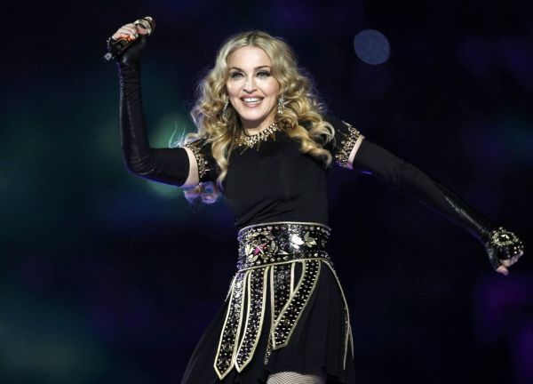 Madonna à la mi-temps du Super Bowl 2012