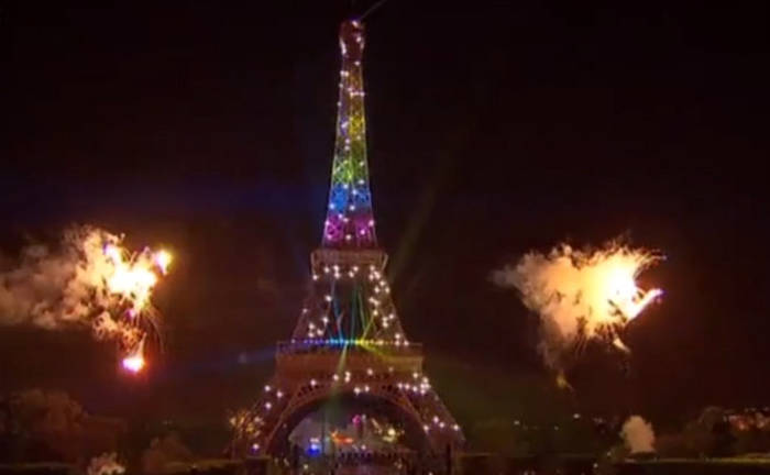 Tour-Eiffel version gay/liberté