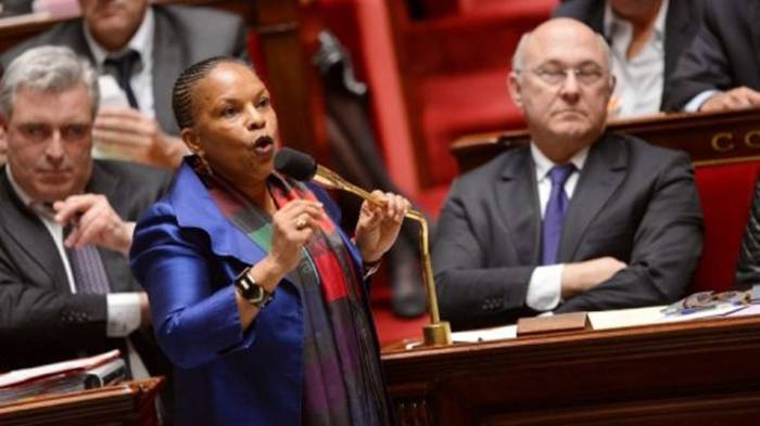 Taubira défendant les droits des homosexuels à l'Assemblée Nationale