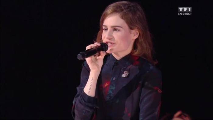 Christine and the Queens aux NRJ Music Awards 2015
