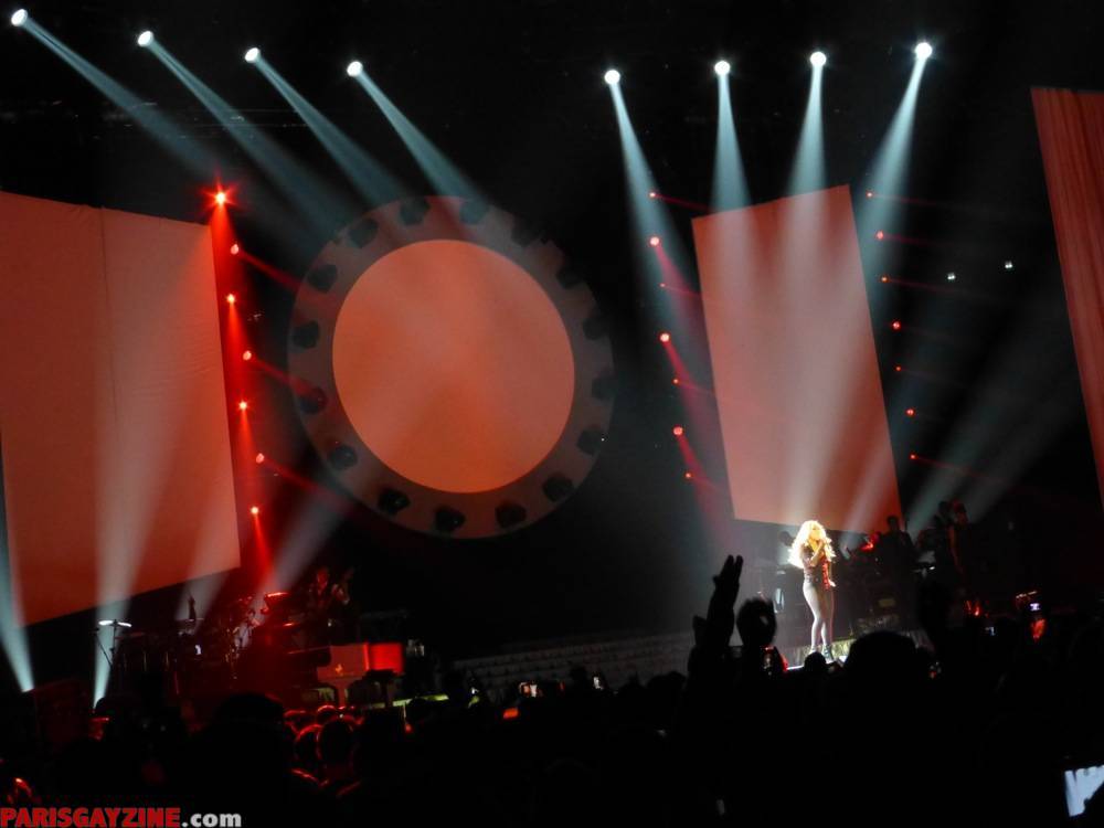 Mariah Carey à l’AccorHotels Arena (Paris - 2016)