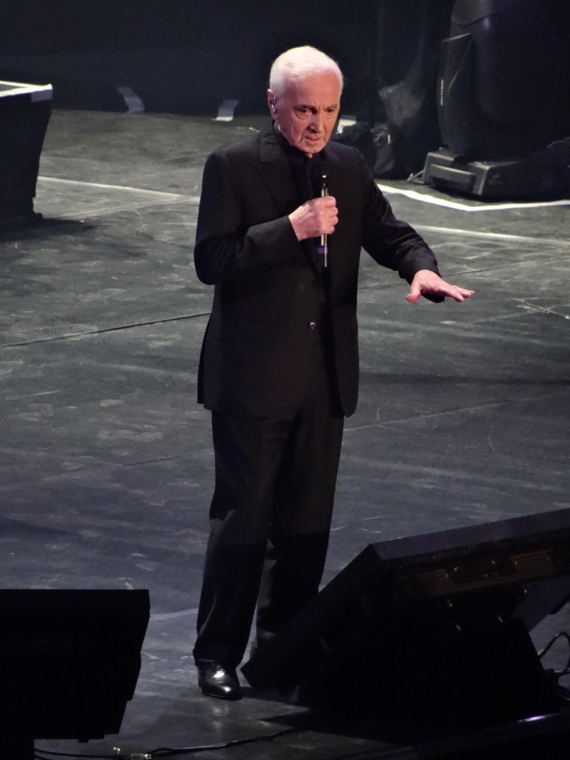 Charles Aznavour à Bercy AccorHotels Arena (Paris - 2017)