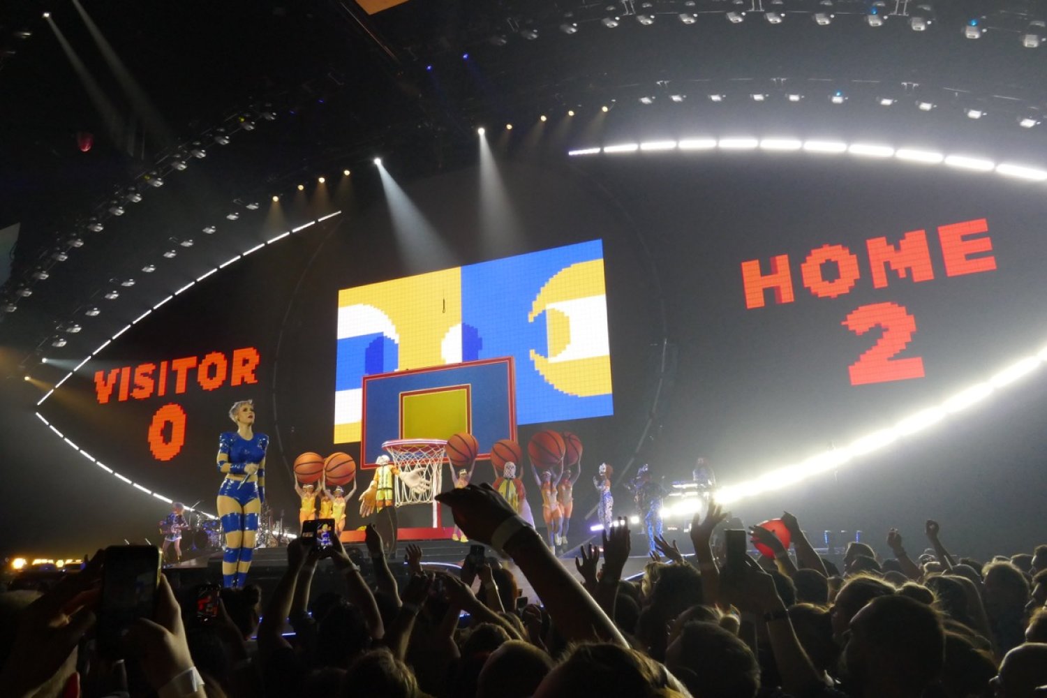 Katy Perry à l'AccorHotels Arena Bercy (Paris - 2018)
