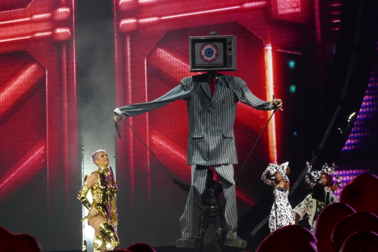 Katy Perry à l'AccorHotels Arena Bercy (Paris - 2018)
