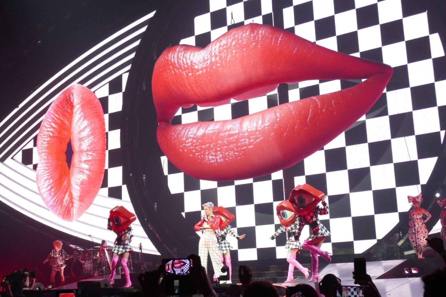 Katy Perry à l'AccorHotels Arena Bercy (Paris - 2018)