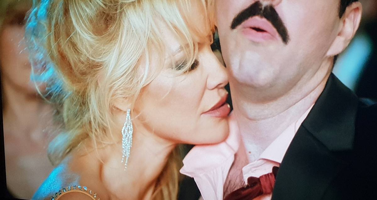 Dorothée et Pamela Anderson dans Nicky Larson et le parfum de Cupidon