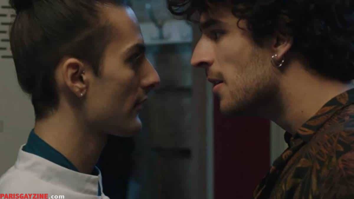 Baiser gay dans « Ici tout commence »