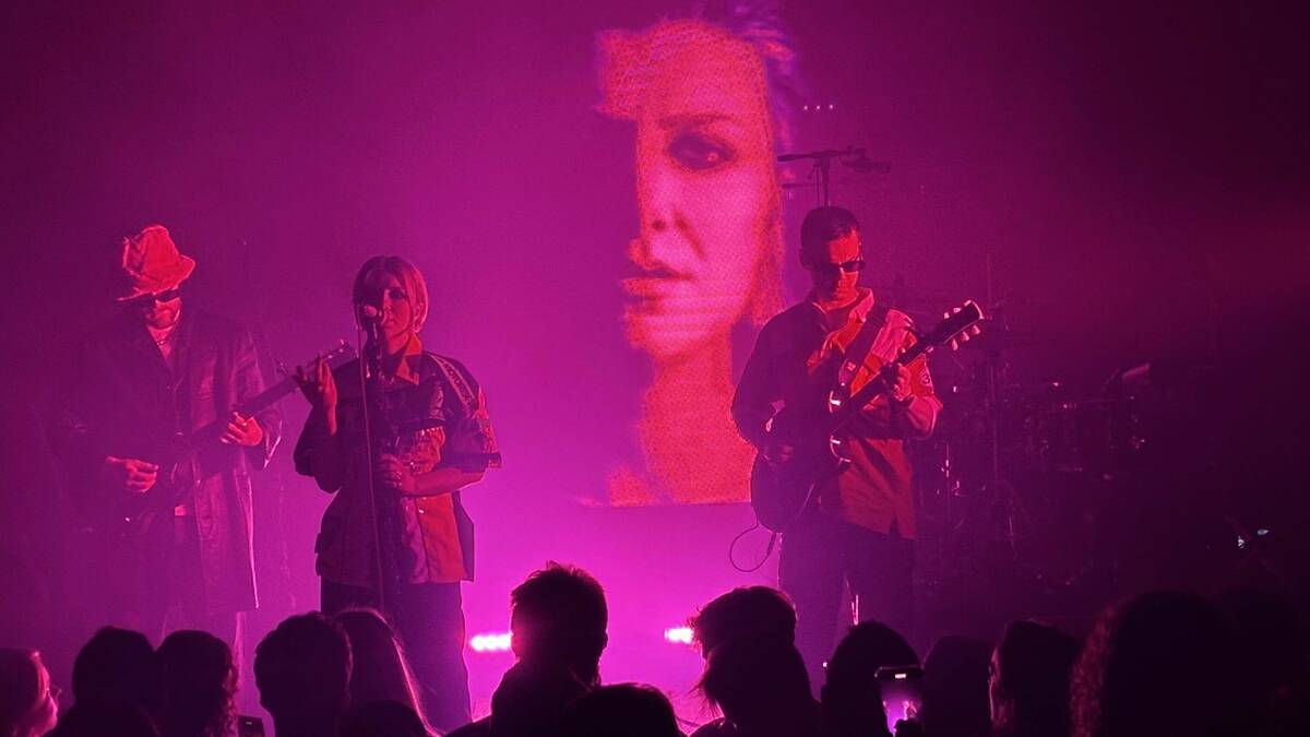 Cornelia Jakobs enflamme le Café de la Danse !