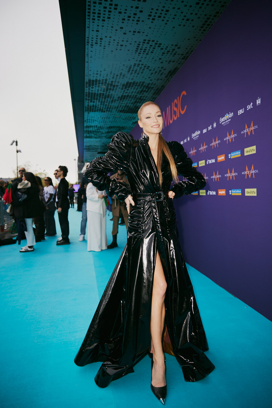Les autres artistes au Turquoise carpet (c) EBU / Alma Bengtsson